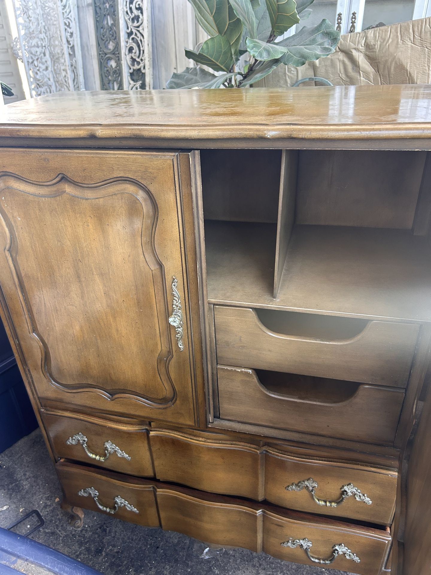 Gorgeous Vintage Armoire French Provincial Heavy Hardwood Great Storage Design Medium Sized