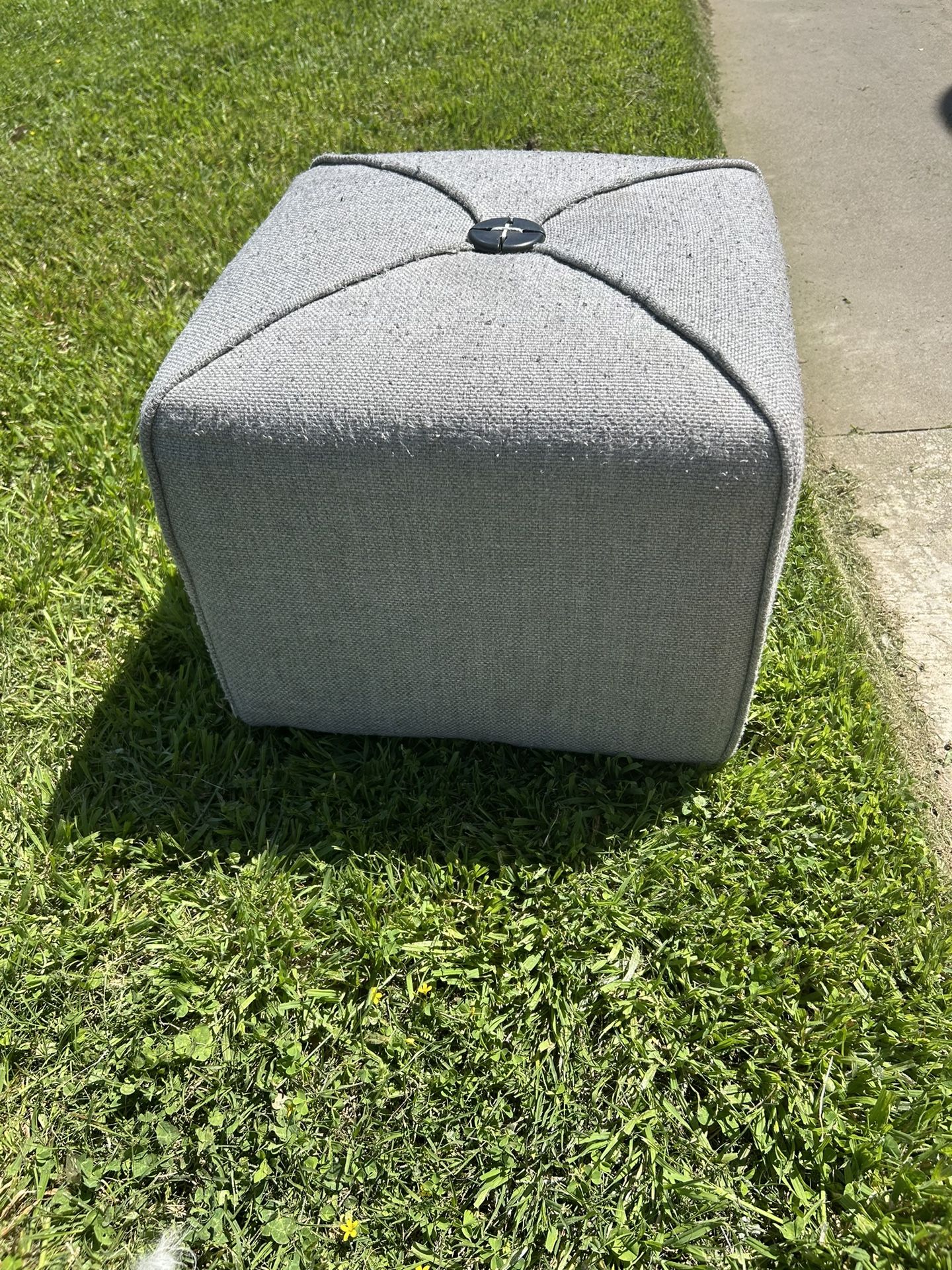 leg rest footstool