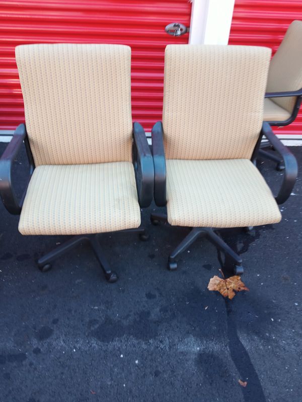 Swivels chair for Sale in Richmond, VA OfferUp