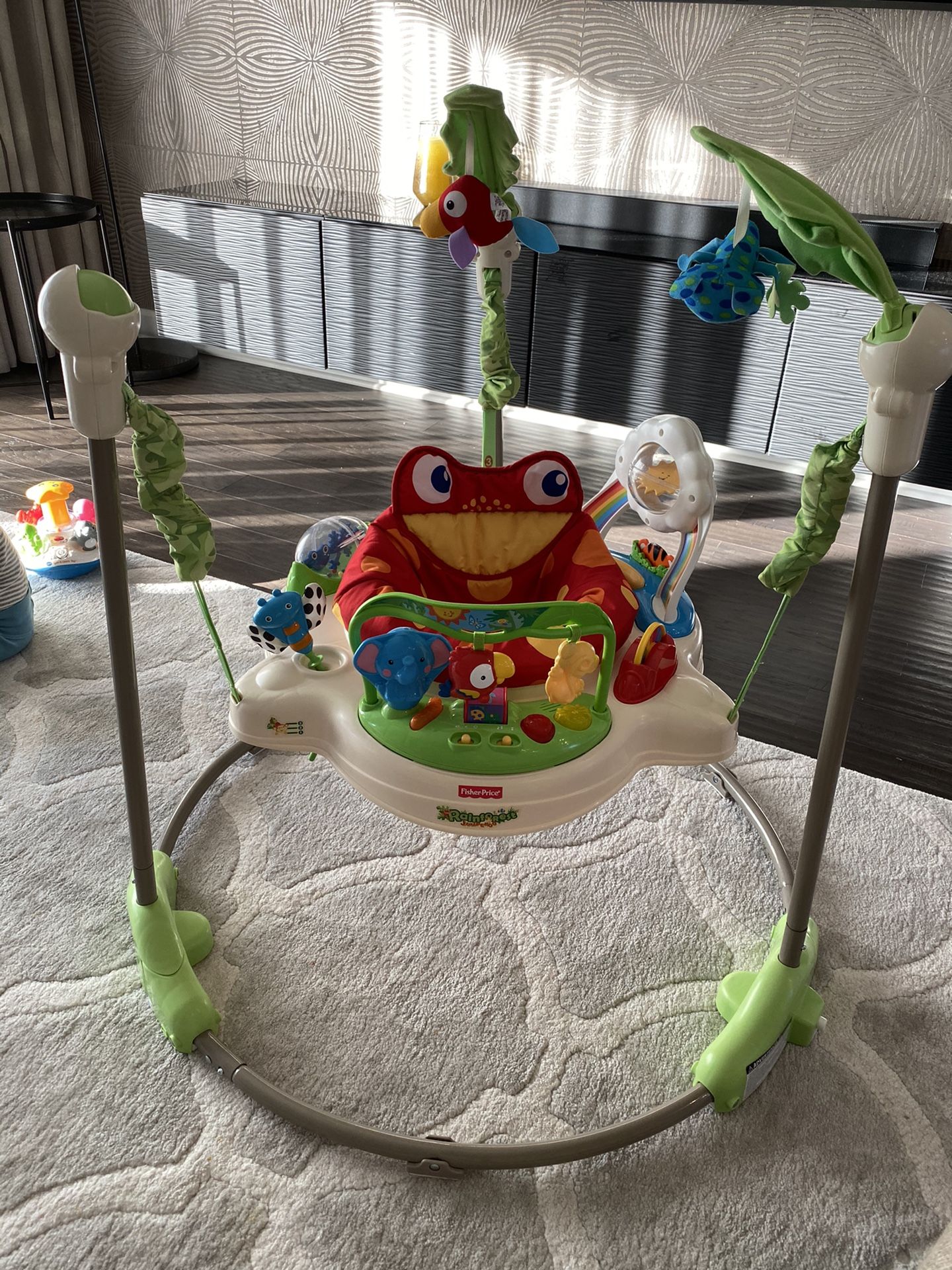 Fisher price baby jumperoo
