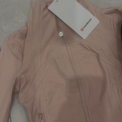 pink lululemon set (Jacket And Shorts) $105