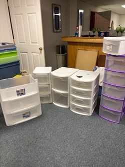 Plastic Drawer Storage Units – Lot of 5