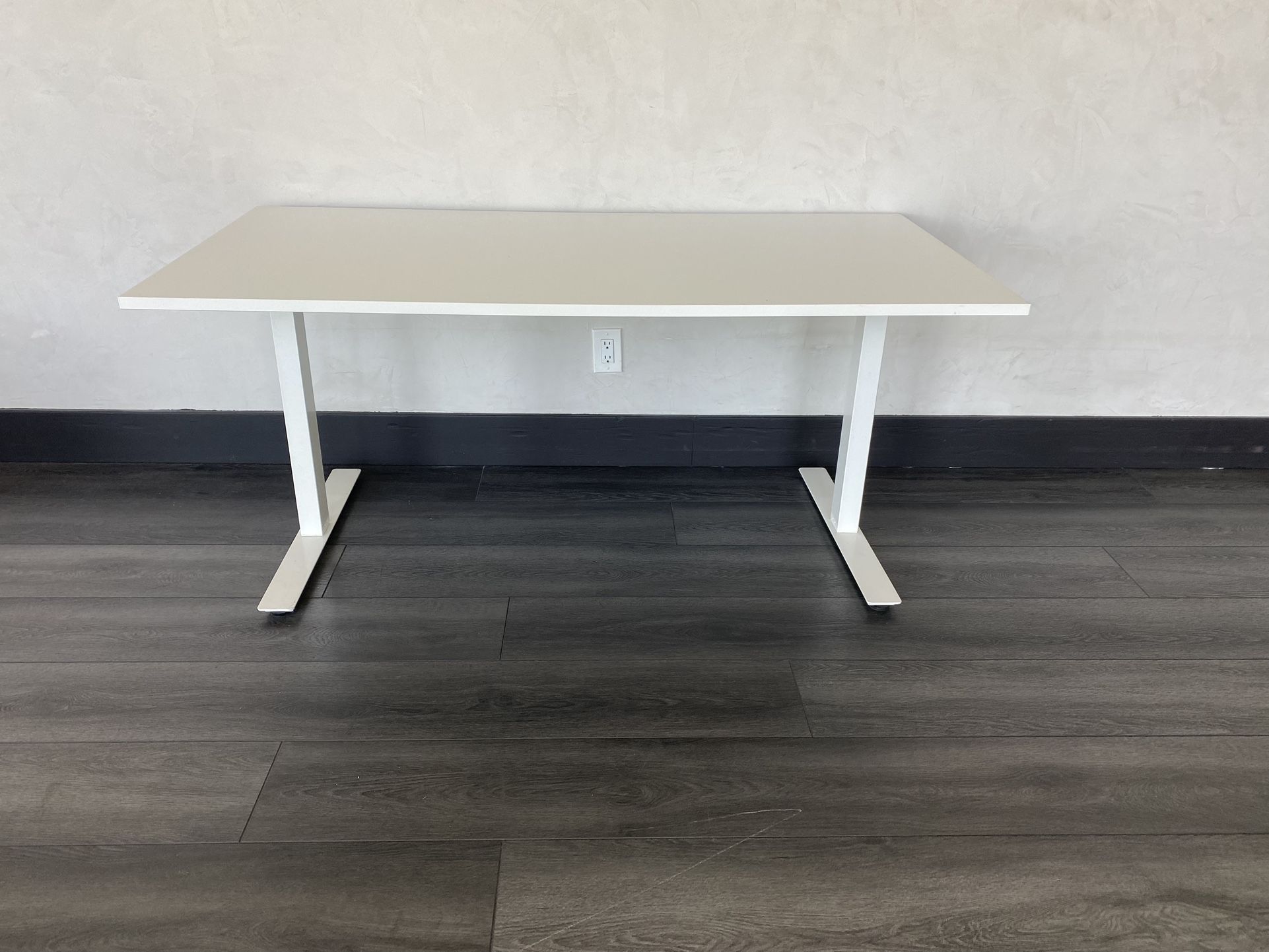 Set of 2 Fully Adjustable Large White Desks 28” tall to 47.5” tall (Stand Up Desk) SKARSTA