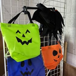 Halloween Costume Set and Trick-or-Treat Bags🎃👻🙈