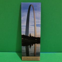 Jefferson National Expansion Memorial Fridge Magnet souvenir  Collectible 