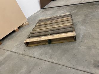 1 wood pallete