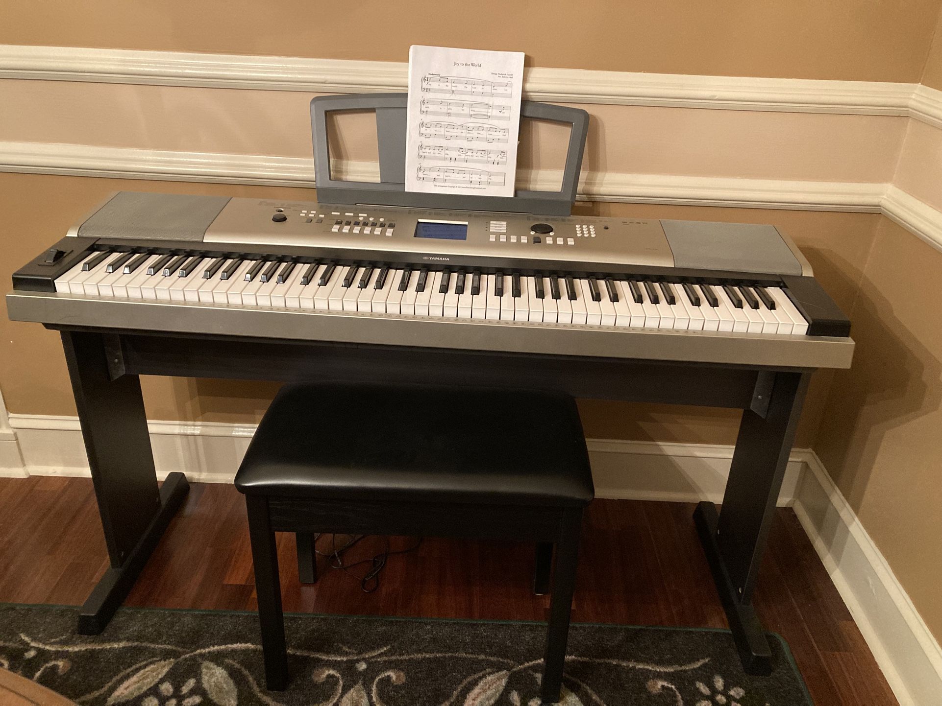 Yamaha Piano Keyboard