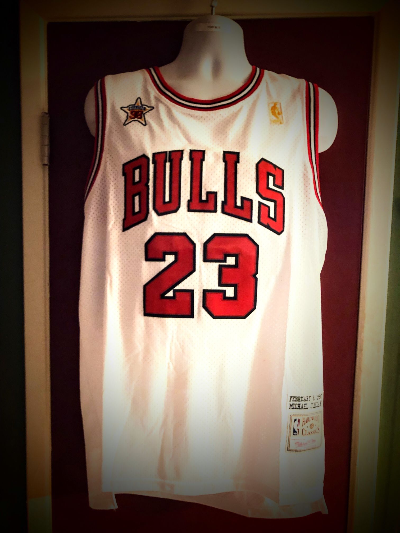 Chicago Bulls #23 Michael Jordan Retro NBA Basketball Jersey - S