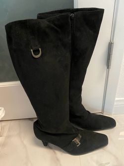 Black suede boots