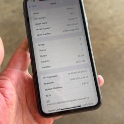 Apple iPhone 1164g Unlocked
