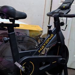 Hayona Spinner Bike 35lb Flywheel 300lb Wt Limit BRAND NEW