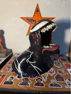 Venom popcorn bucket