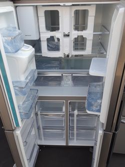 Samsung New refrigerator has dent small