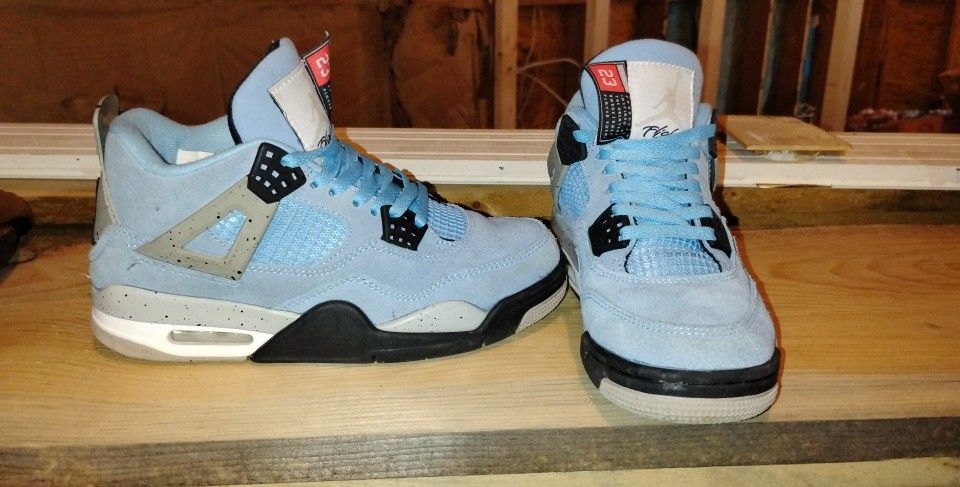 Jordan 4 University Blues