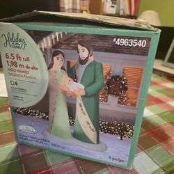 Chrimas NATIVITY HOLY Lighted Inflatable..new