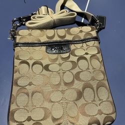 Estate Sale Mix Lot Purses Bags Totes Estate Sale Handbags 