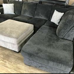 Altari Slate RAF Sectional / Couch 899