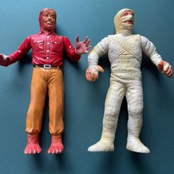(2) 1986 UNIVERSAL PICTURES CLASSIC MOVIE MONSTER WOLFMAN FIGURE AND MUMMY 