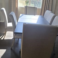 Table , 7 Chairs  