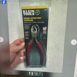 Klein Tools D202-6 Pliers, Diagonal Cutting Pliers with Tapered Nose 6" New