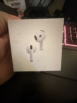 Airpods 4  Active Noise Cancellation Like New