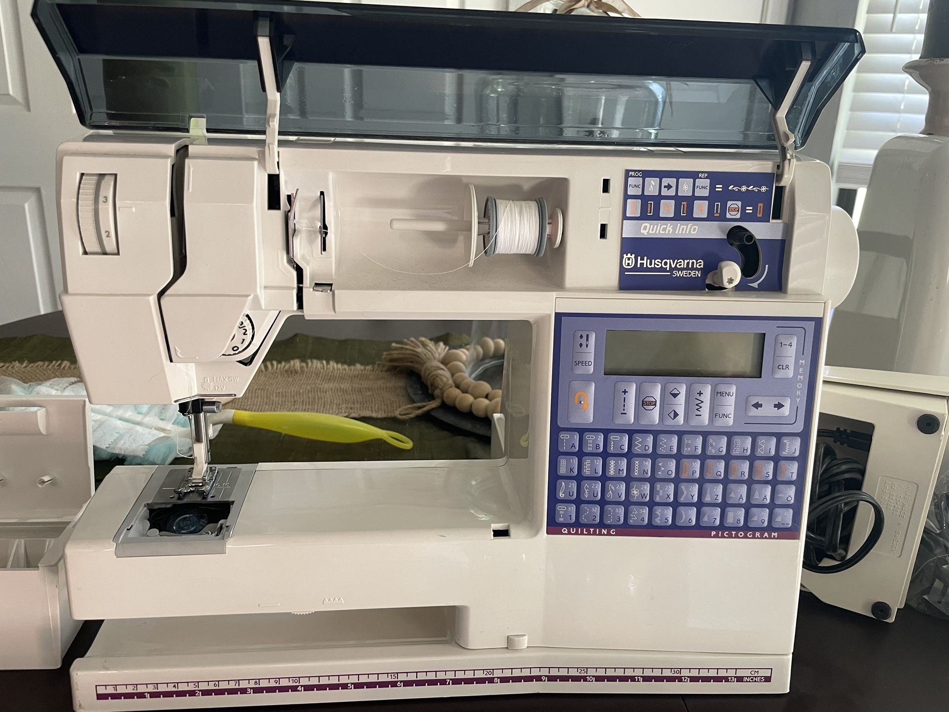 Viking Husqvarna Sewing machine