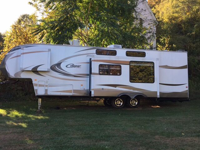 2012 Keystone Cougar Fifth Wheel Series M-324 RLB