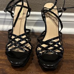 Olivia Jorgensen black heels