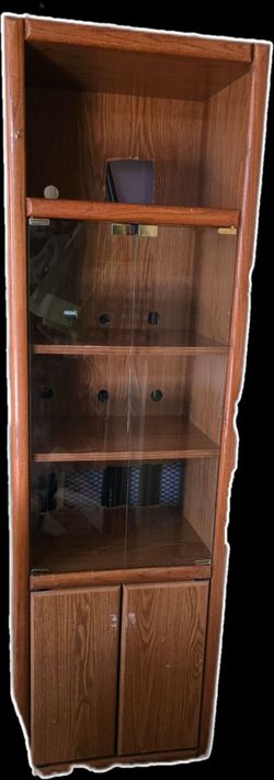 Cabinets/shelves
