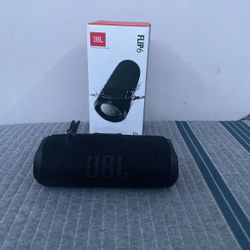 JBL Flip 6 