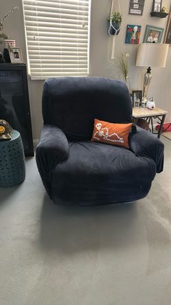 Pair Of Recliners 