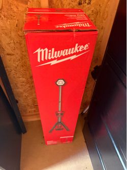 Milwaukee new light