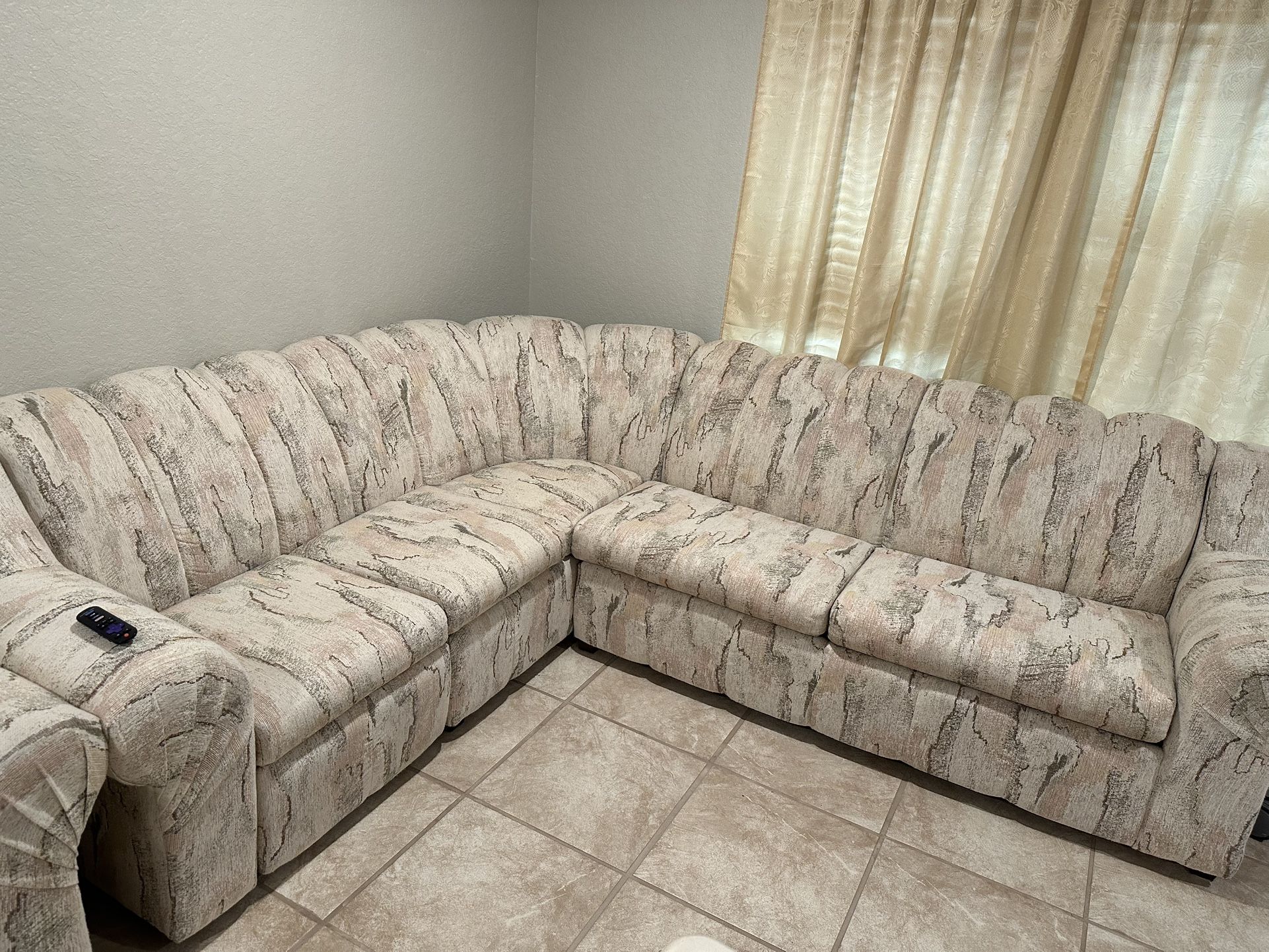 Couch 450 OBO