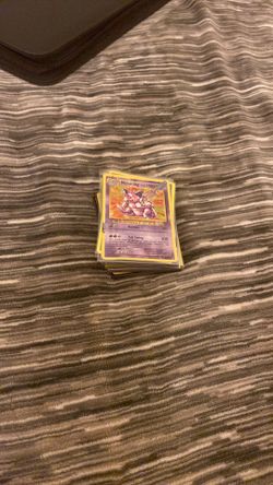 Selling V, ex,adversary and holo lot