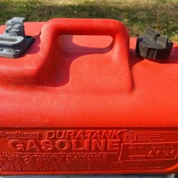 DURA-TANK ESSENCE  Gasoline With Built In Pump