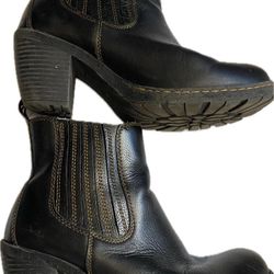 Ladies Size 7 BOC Black Leather Ankle Boots