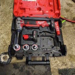 Milwaukee Propex Expansion Tool