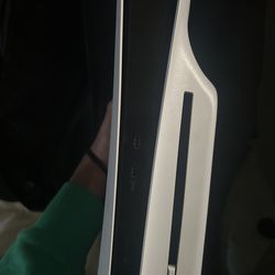 PS5 Pro Slim