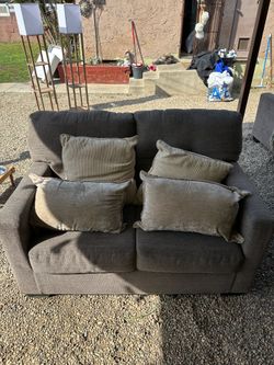 Couch & pull out set