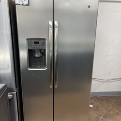 Ge Side By Side Refrigerator Ice And Dryer Set