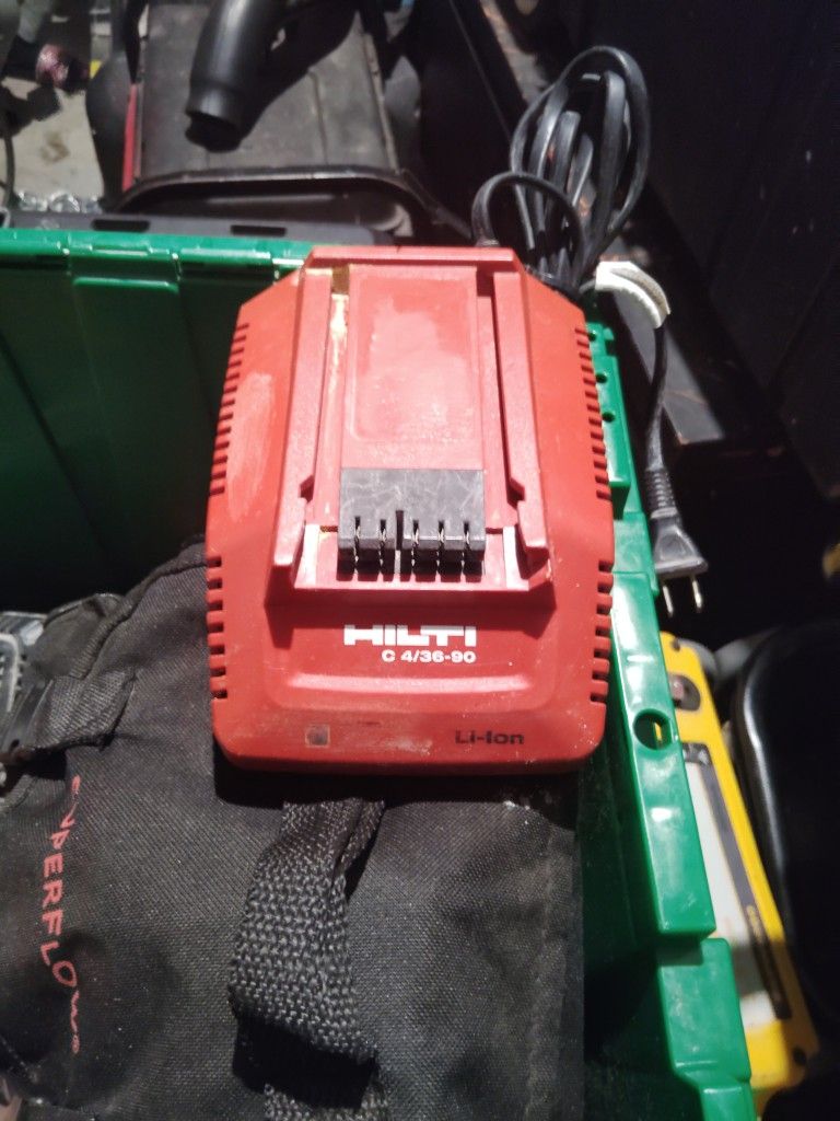 Hilti Charger