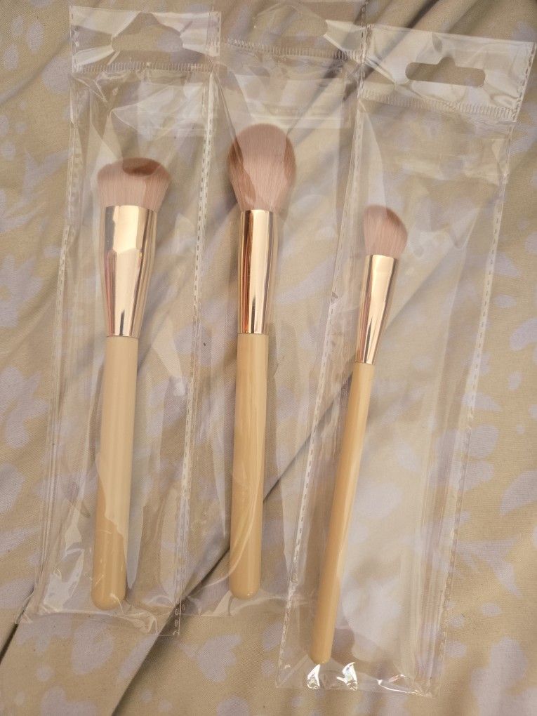 Rare Beauty Dupe Brushes
