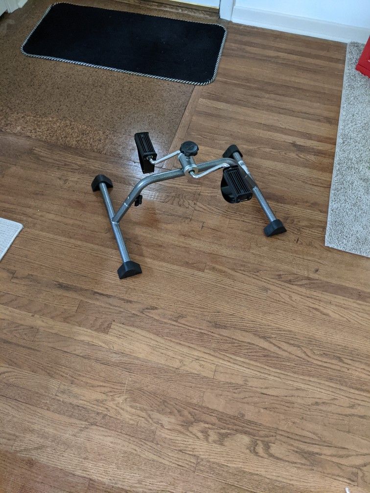 Drive Medical Exercise Peddler 10270KDRSV-1