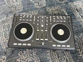 Numark Mixtrack Pro USB DJ controller