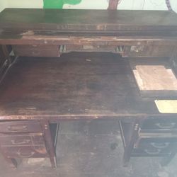 Early 1900's Antique Roll Top Desk. Formerly Owned By Alexander H. Kerr Of Kerr Ball Glass 