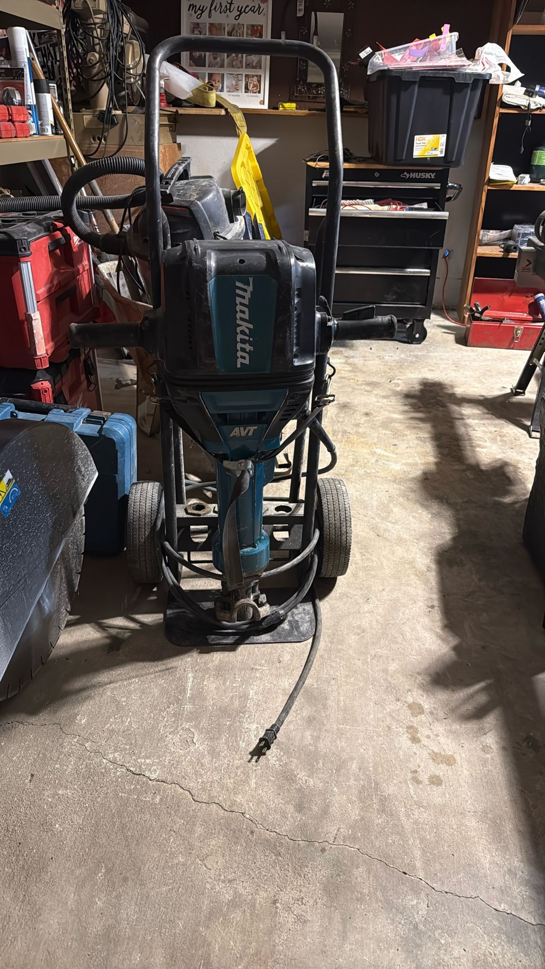 90lb Makita Jack Hammer 