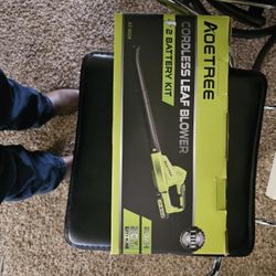 Blower With 2 Batteries And Charger.