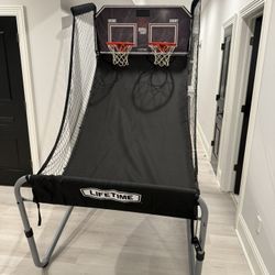 Dual-Shot Arcade Basketball Game – Excellent Condition