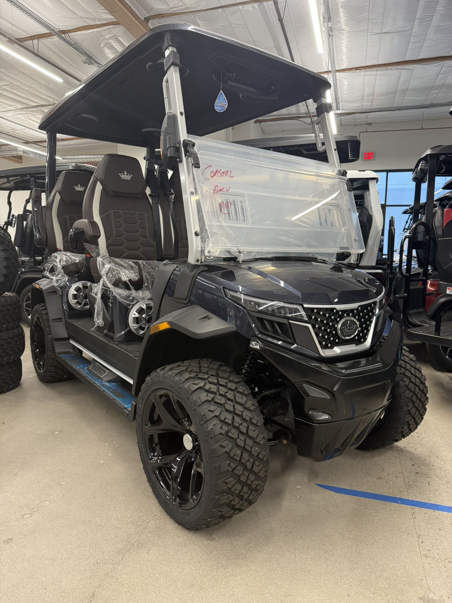 XT4 D-Max Golf cart by Evolution - Lithium battery