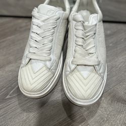 Louis Vuitton Men’s Shoes